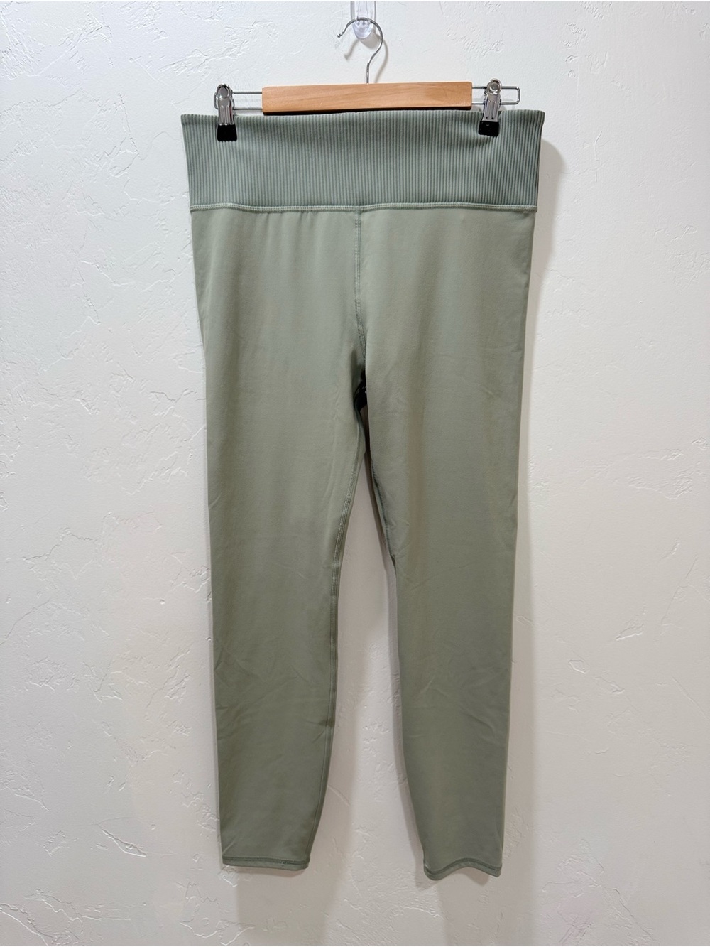 Vuori Studio Ribbed Leggings Eucalyptus Light Sage Green Women's XL VW428